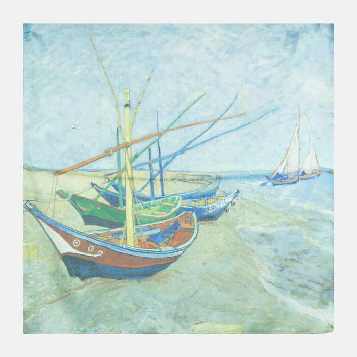 Esarfa patrata cu o singura fata imprimata dupa reproducerea unui tablou cu barci pe plaja