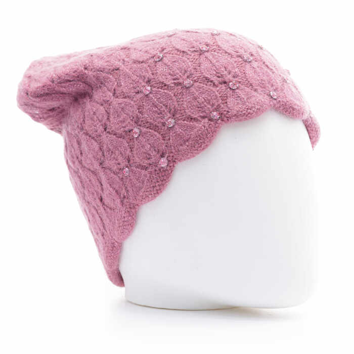 Caciula roz model tricotat cu fir de lurex si strasuri aplicate, captusita in interior