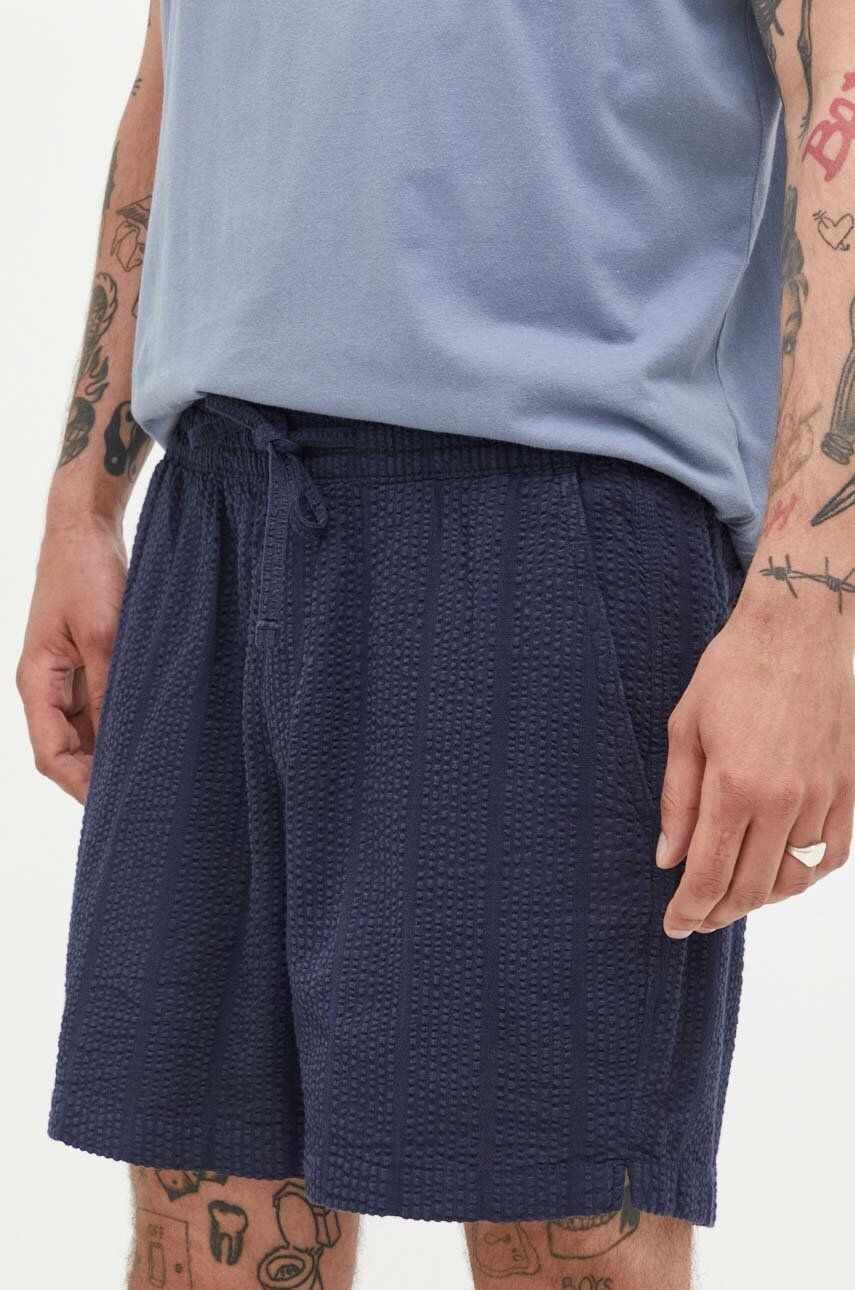 Abercrombie & Fitch pantaloni scurti din bumbac culoarea albastru marin