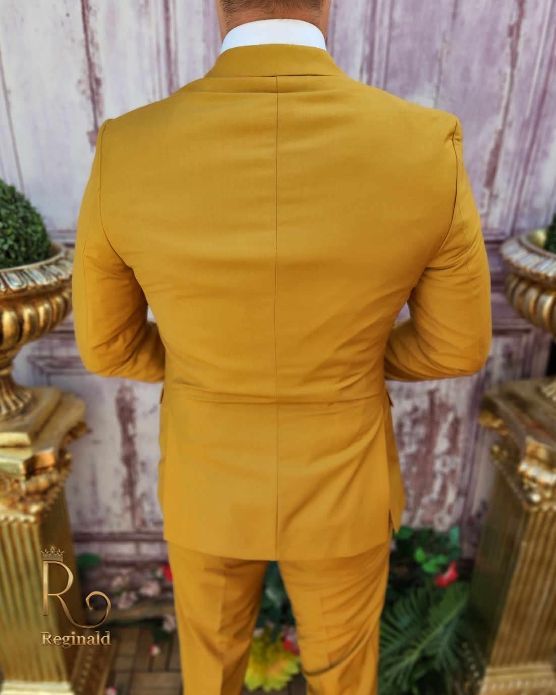 Costum galben mustar cu butoni aurii: Sacou, Vesta si Pantalon - C3874