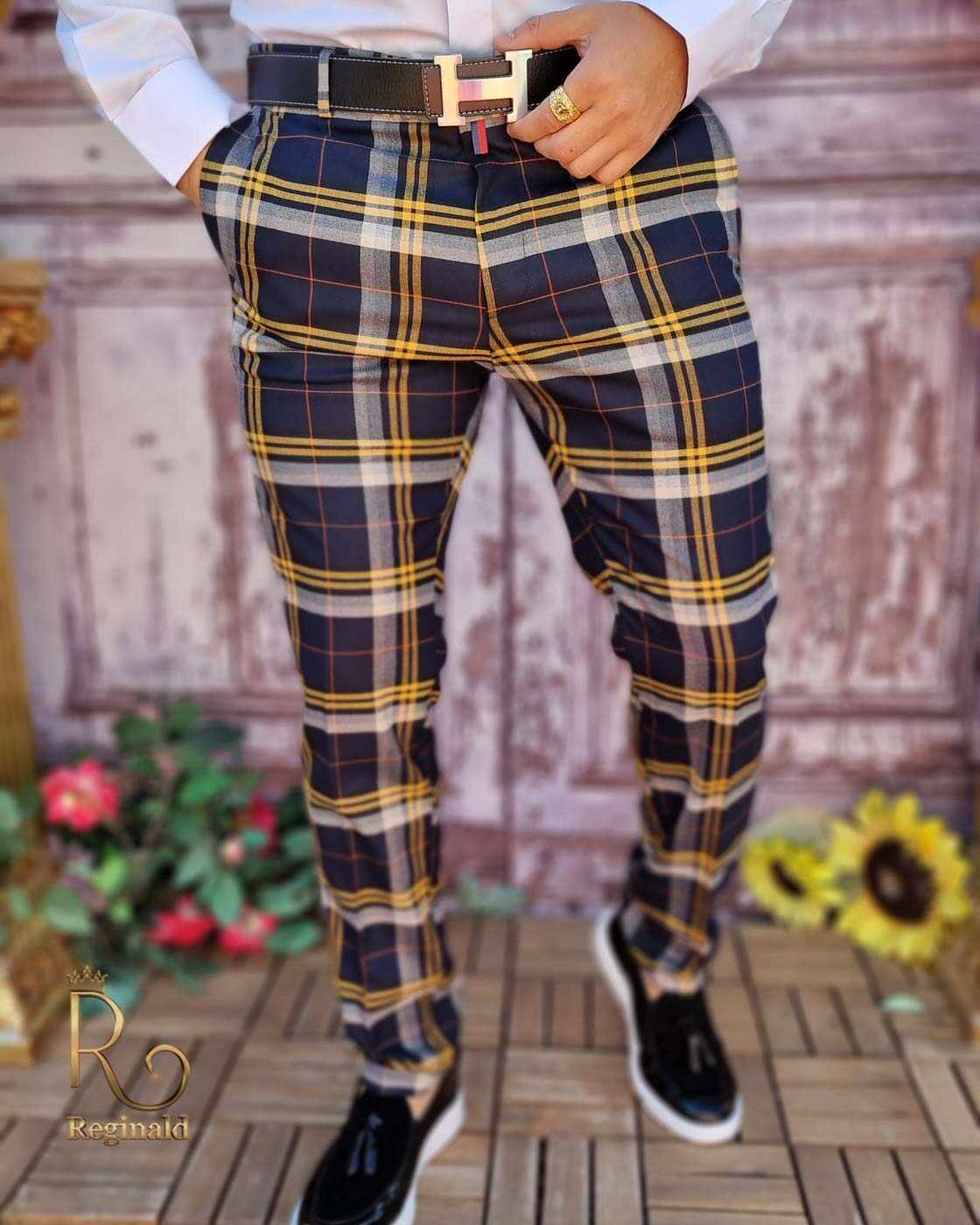 Pantaloni eleganți de bărbați, Bleumarin in carouri , Slim Fit si Conici - PN691