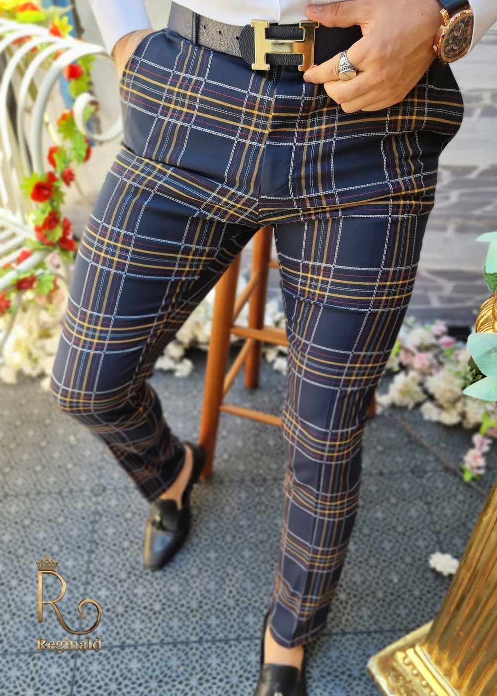Pantaloni de barbati bleumarin in carouri, croiala slim-fit, elastici si conici - PN528