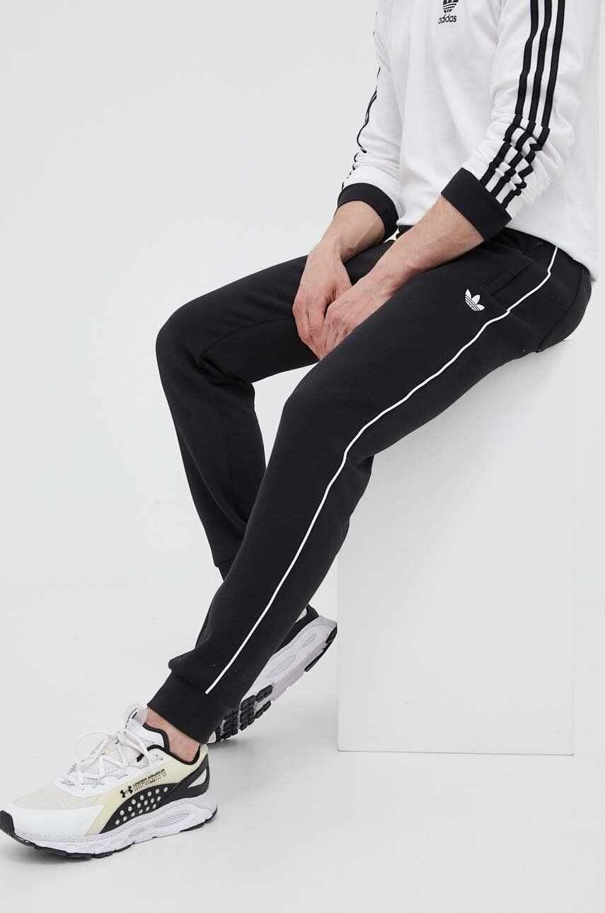 adidas Originals pantaloni de trening Adicolor Seasonal Archive Sweat Pants culoarea negru, neted HR5337-black