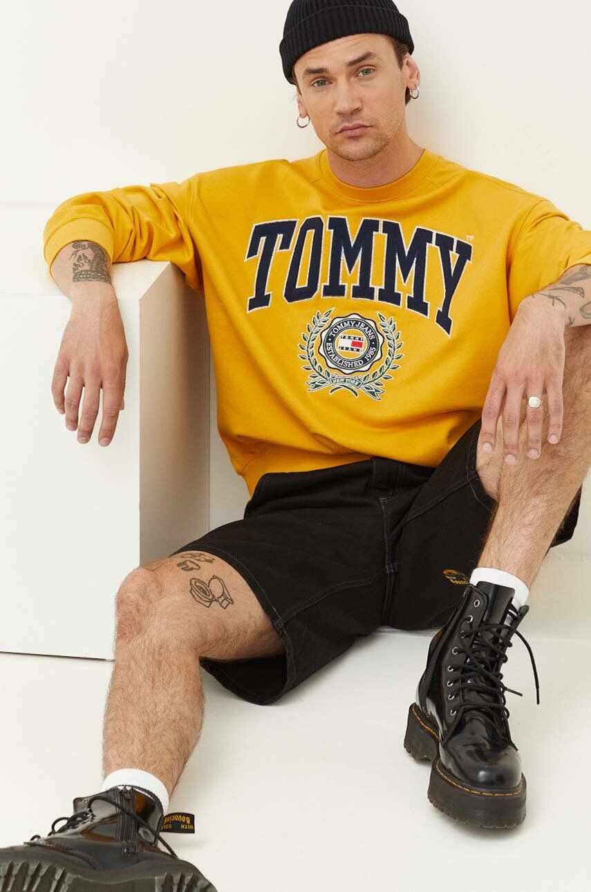 Tommy Jeans hanorac de bumbac barbati, culoarea galben, cu imprimeu