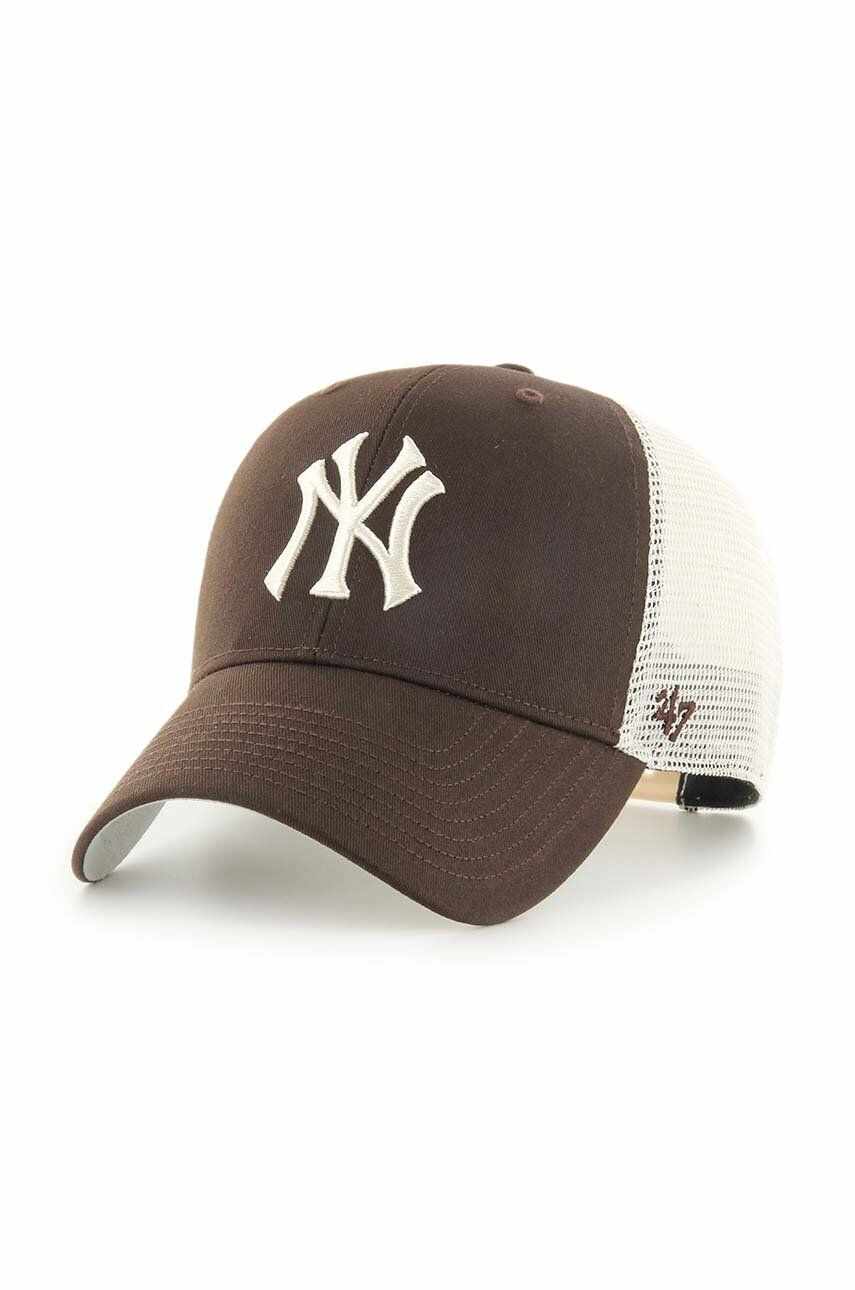 47brand sapca MLB New York Yankees culoarea maro, cu imprimeu