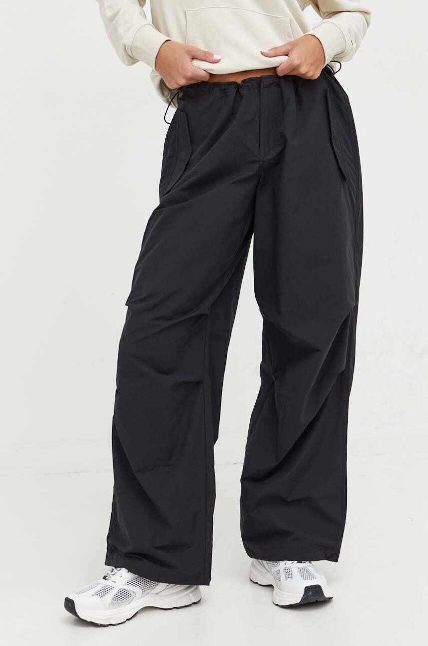 Tommy Jeans pantaloni femei, culoarea negru, lat, medium waist