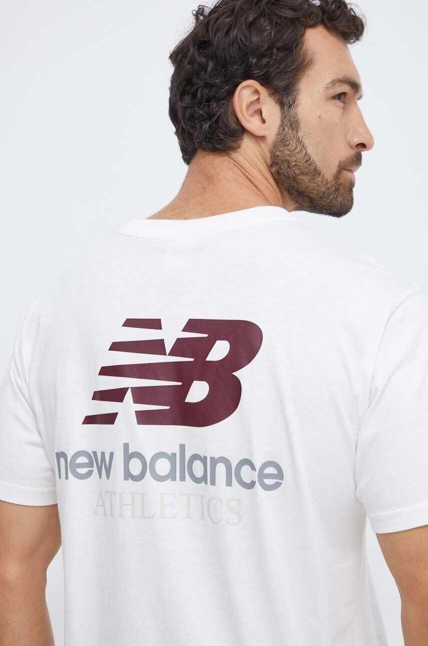 New Balance tricou din bumbac barbati, culoarea bej, cu imprimeu