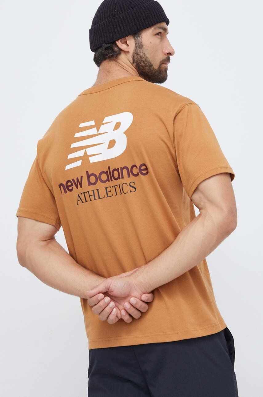 New Balance tricou din bumbac barbati, culoarea maro, cu imprimeu