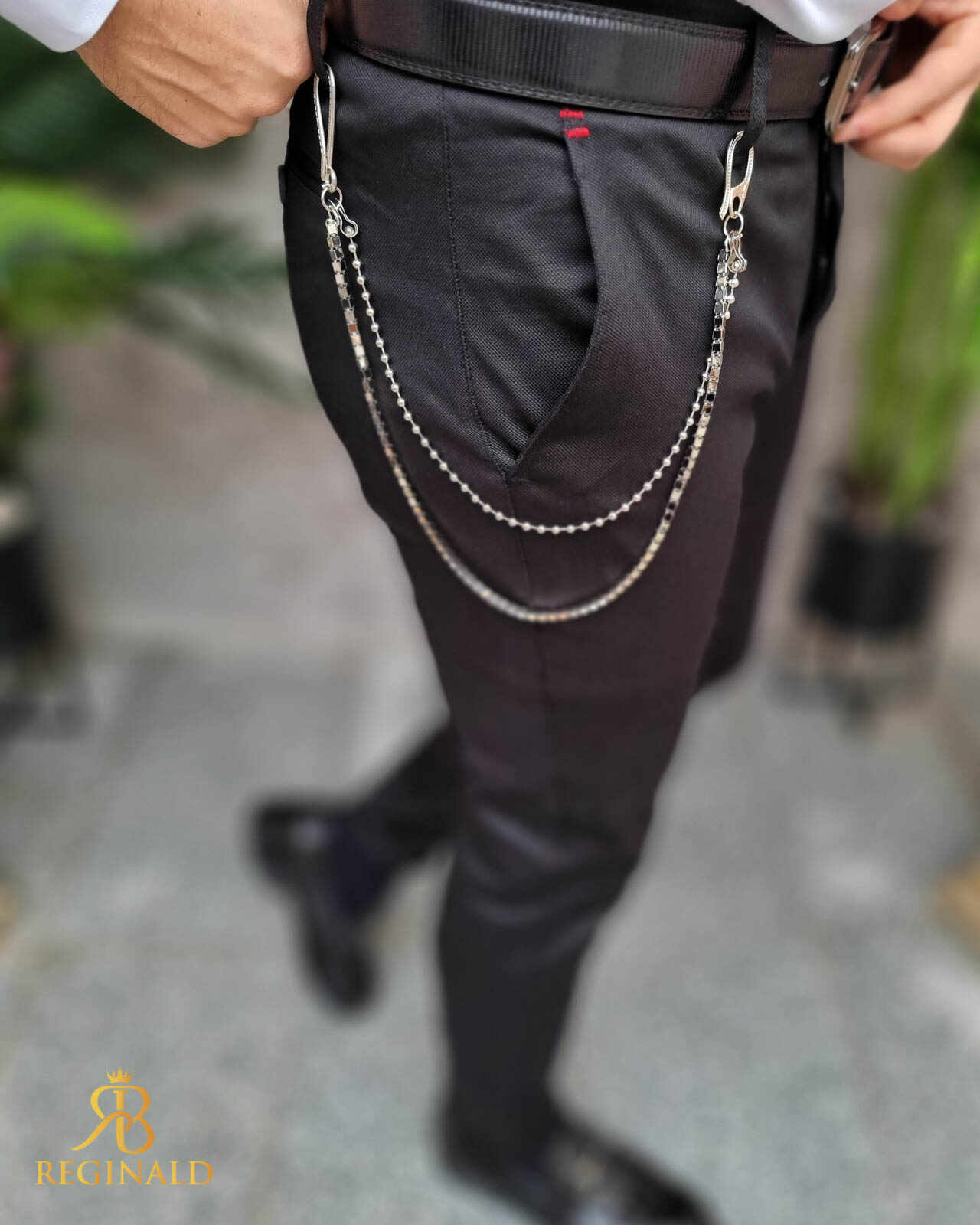 Pantaloni eleganti negri, cu lant, texturati, croiala conica- PN783