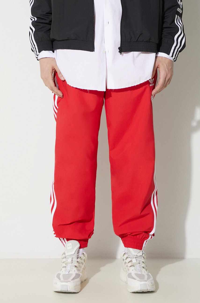 adidas Originals pantaloni de trening Adicolor Woven Firebird Track Top culoarea rosu, cu imprimeu, IT2498
