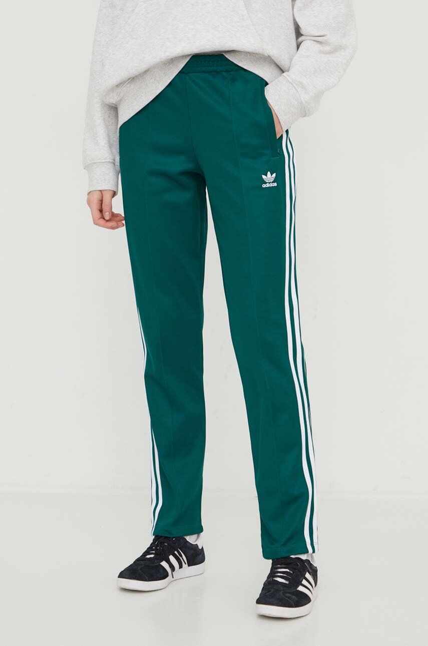 adidas Originals pantaloni de trening culoarea verde, cu imprimeu
