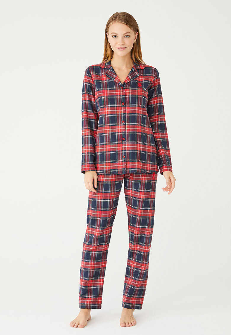 Pijama cu model in carouri si revere decupate