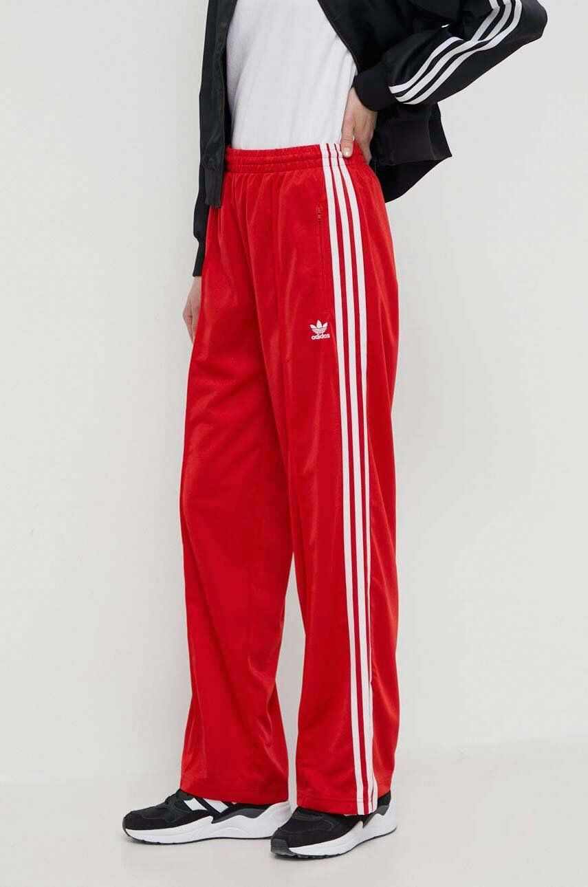 adidas Originals pantaloni de trening culoarea roșu, cu imprimeu