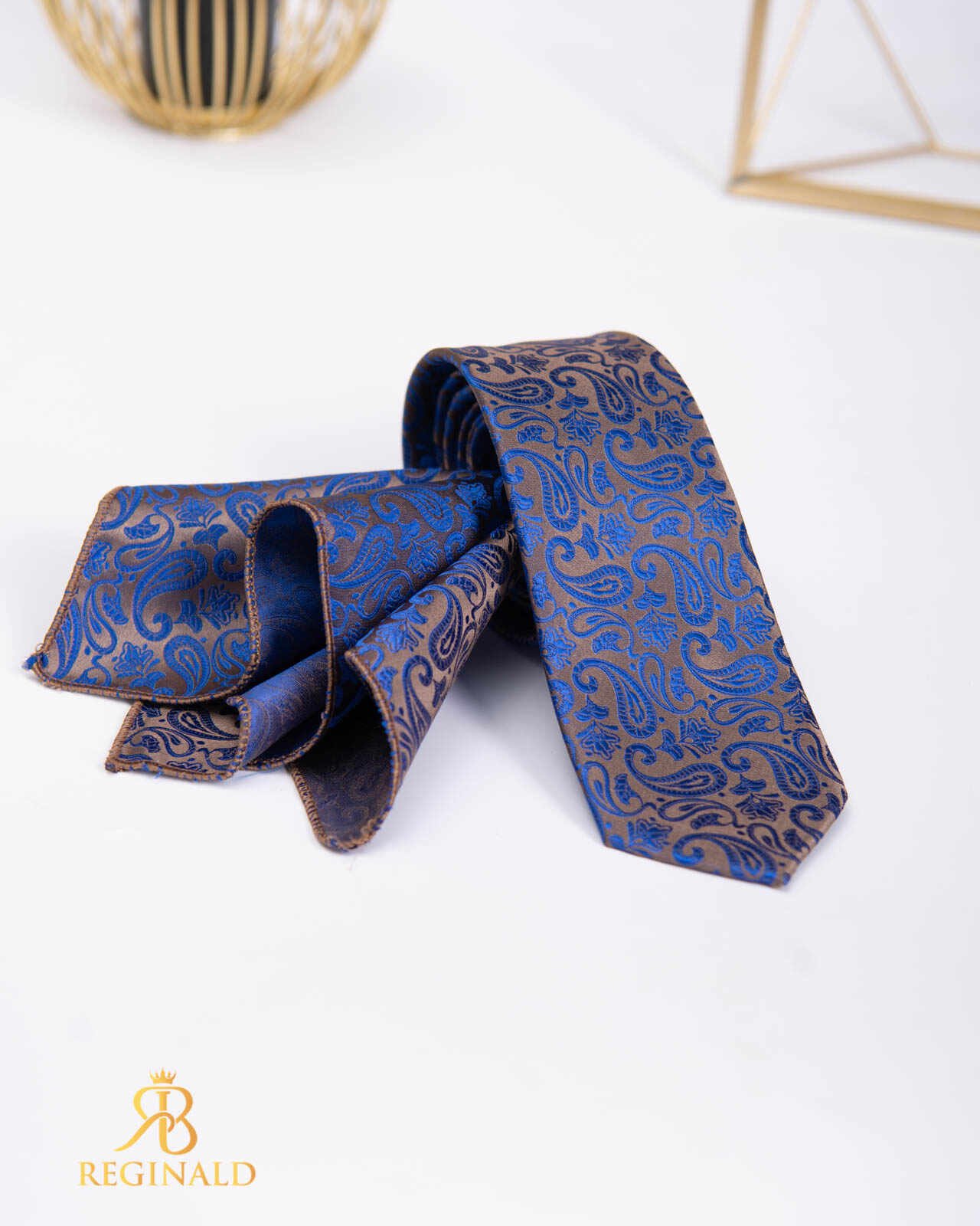 Set Cravata si batista albastra cu model - CV968