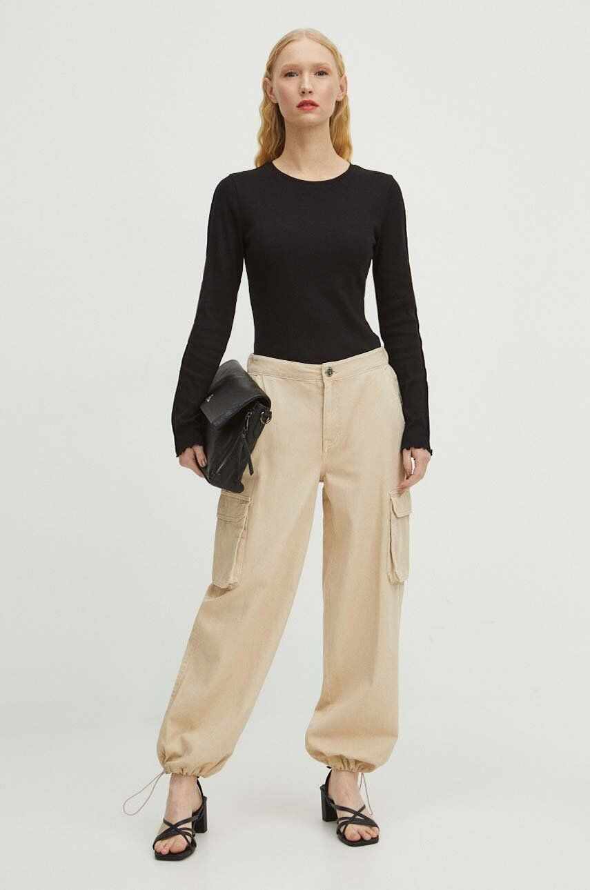Medicine pantaloni de bumbac femei, culoarea bej, medium waist