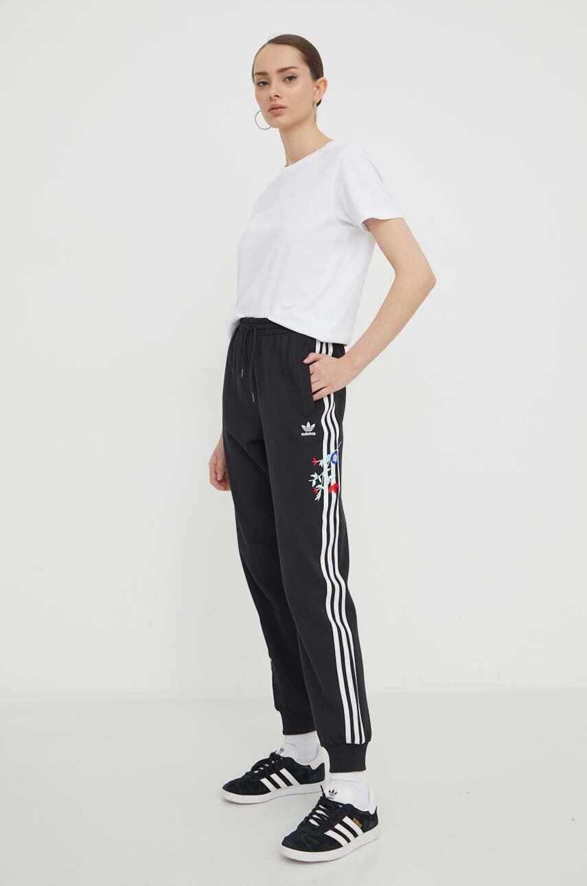 adidas Originals pantaloni de trening din bumbac culoarea negru, cu imprimeu IU2514