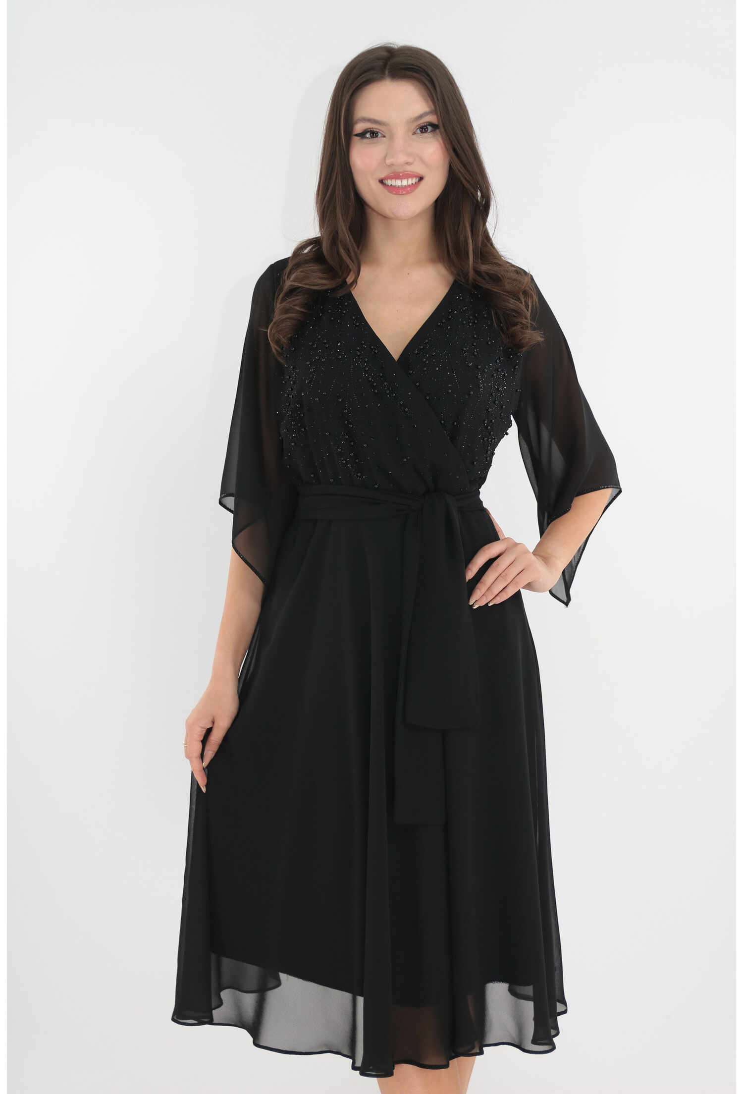 Rochie eleganta clos din voal negru cu bust cu margelute