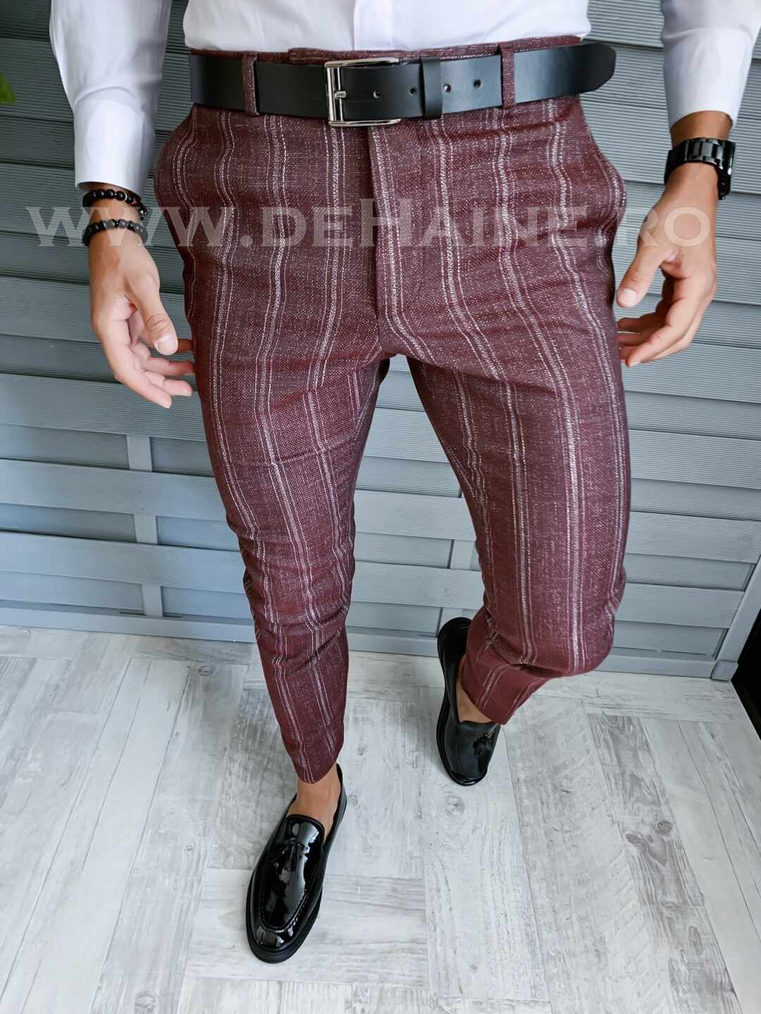 Pantaloni barbati eleganti grena B1801