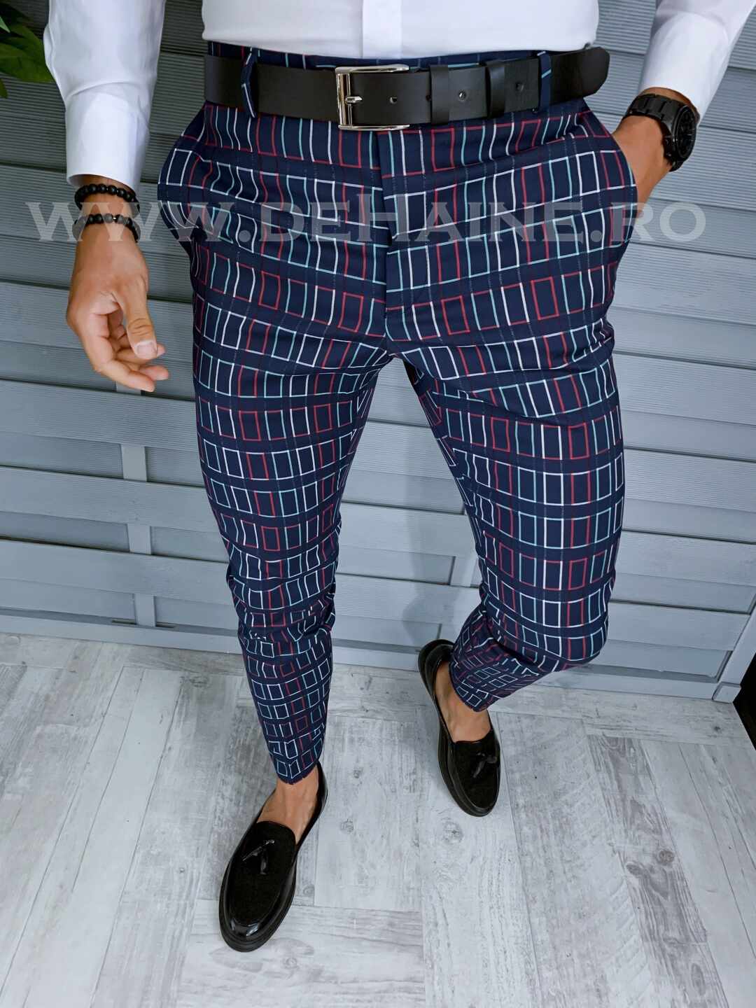 Pantaloni barbati eleganti in carouri B1562
