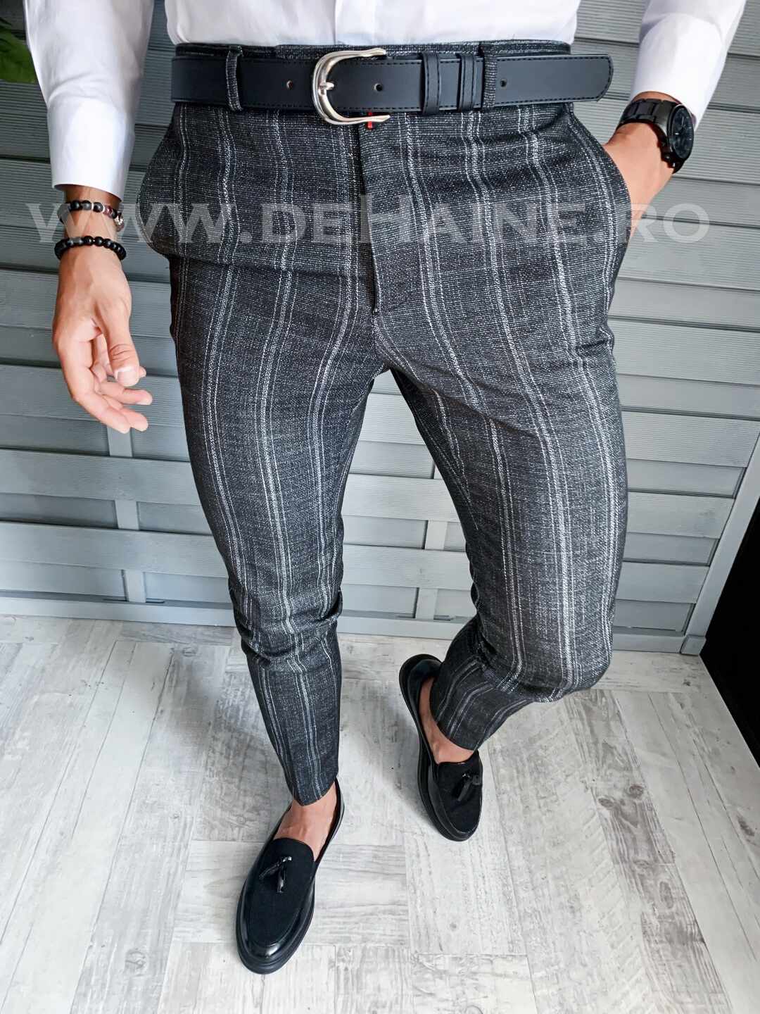 Pantaloni barbati eleganti negri B1551