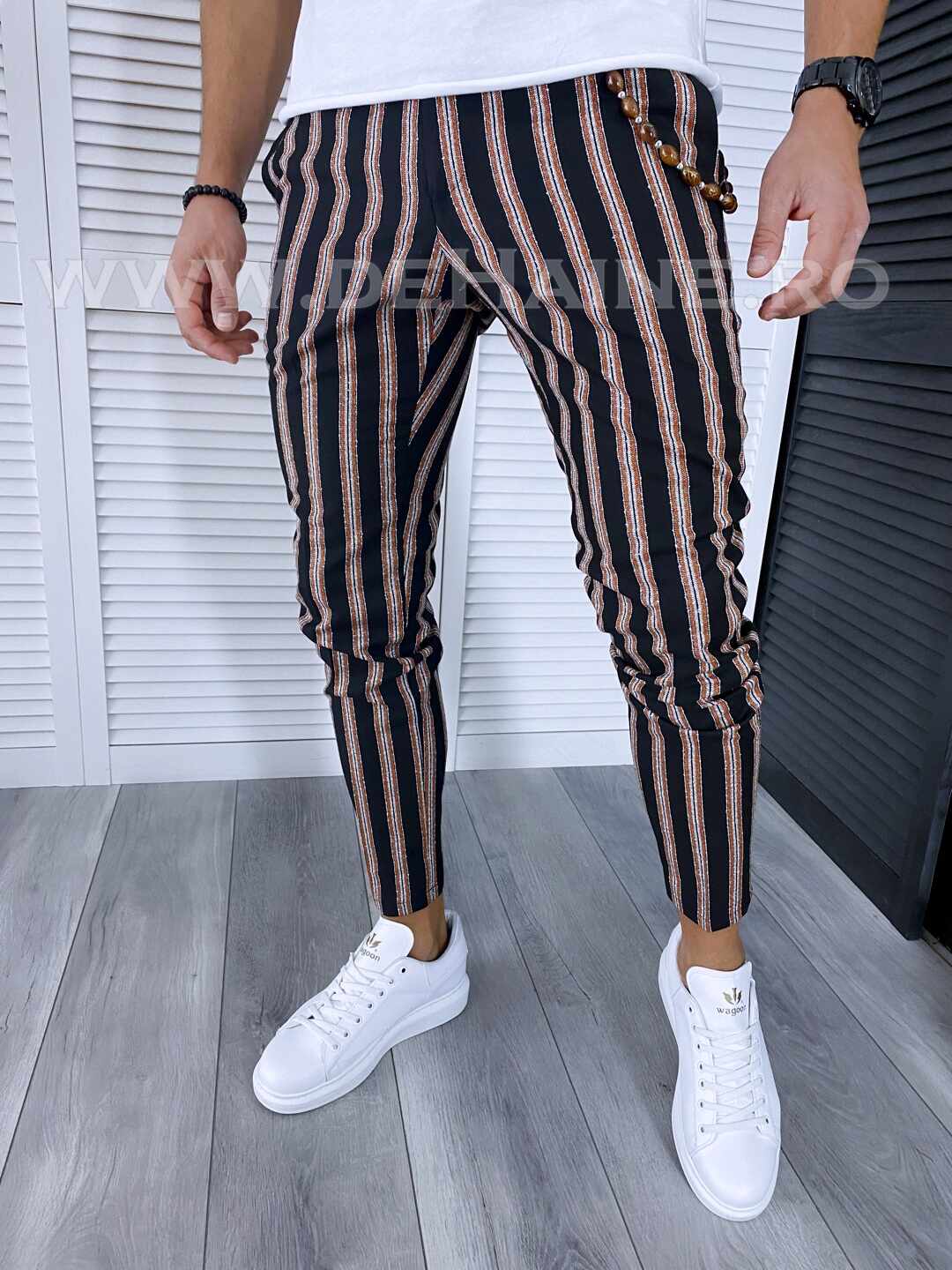 Pantaloni barbati casual regular fit negri in dungi B1594 9-5 E
