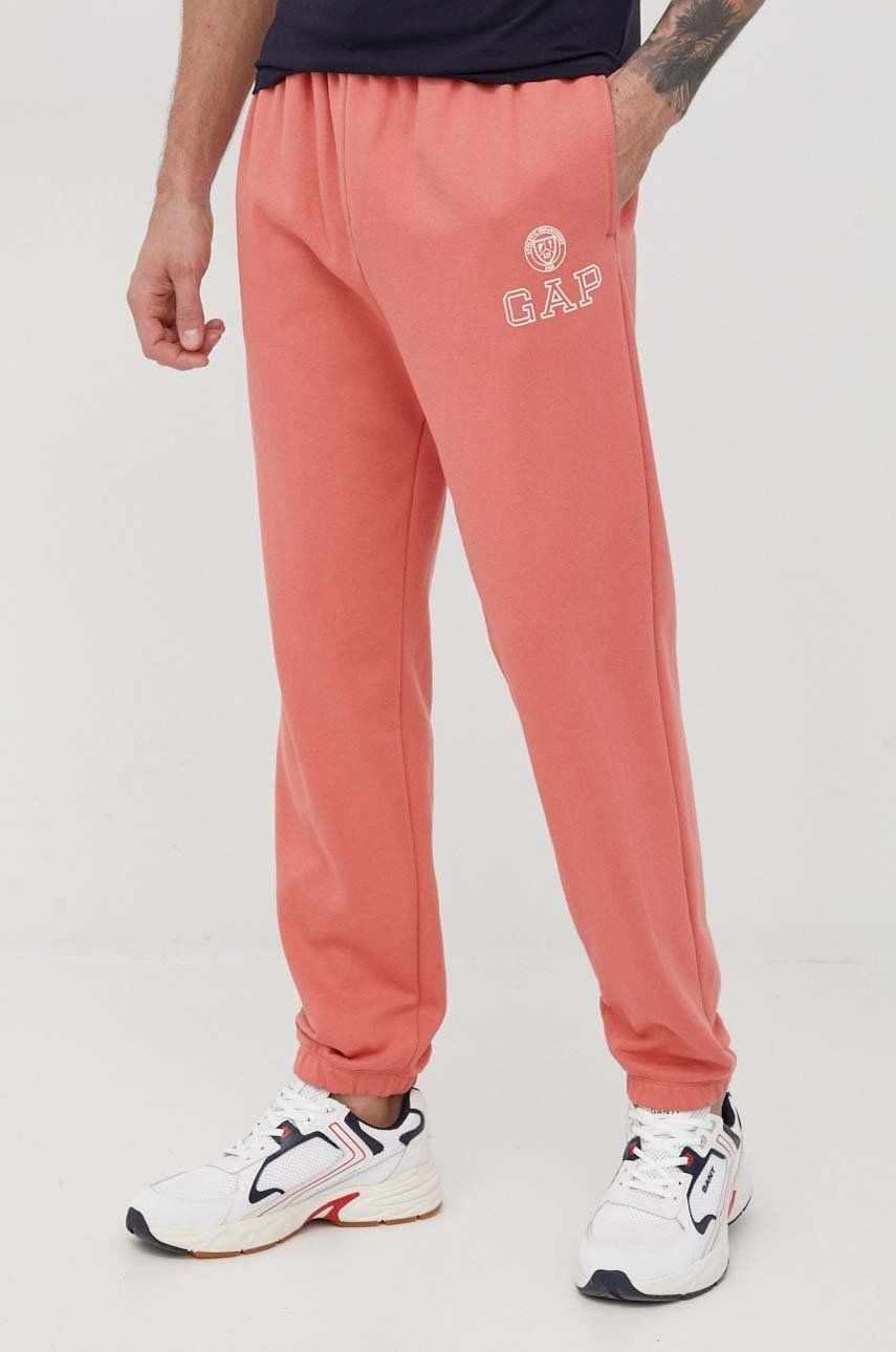 GAP pantaloni de trening barbati, culoarea roz, cu imprimeu