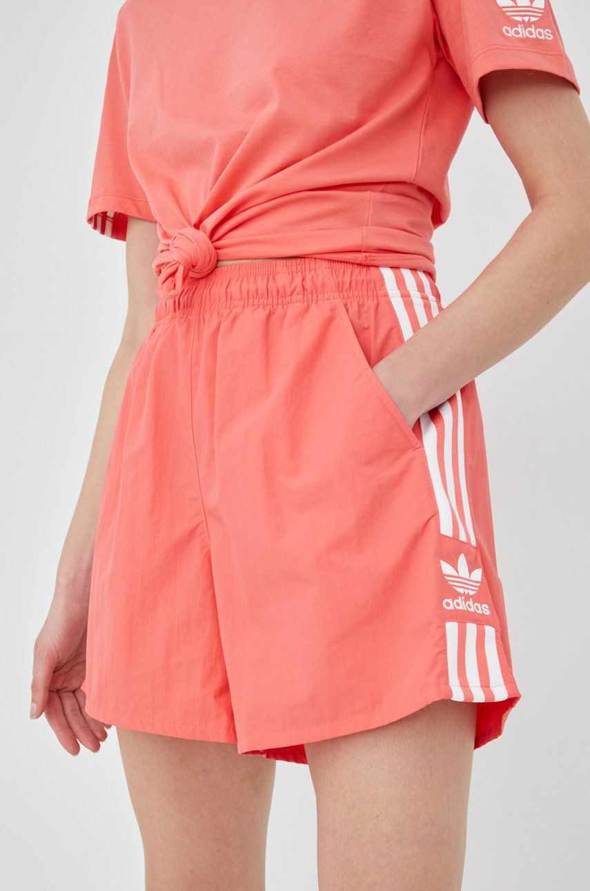 adidas Originals pantaloni scurti Adicolor HF7454 femei, culoarea roz, cu imprimeu, high waist