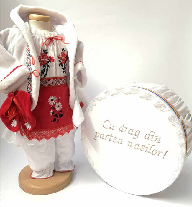 Set Traditional Botez Fetita - Costumas + Cutie trusou