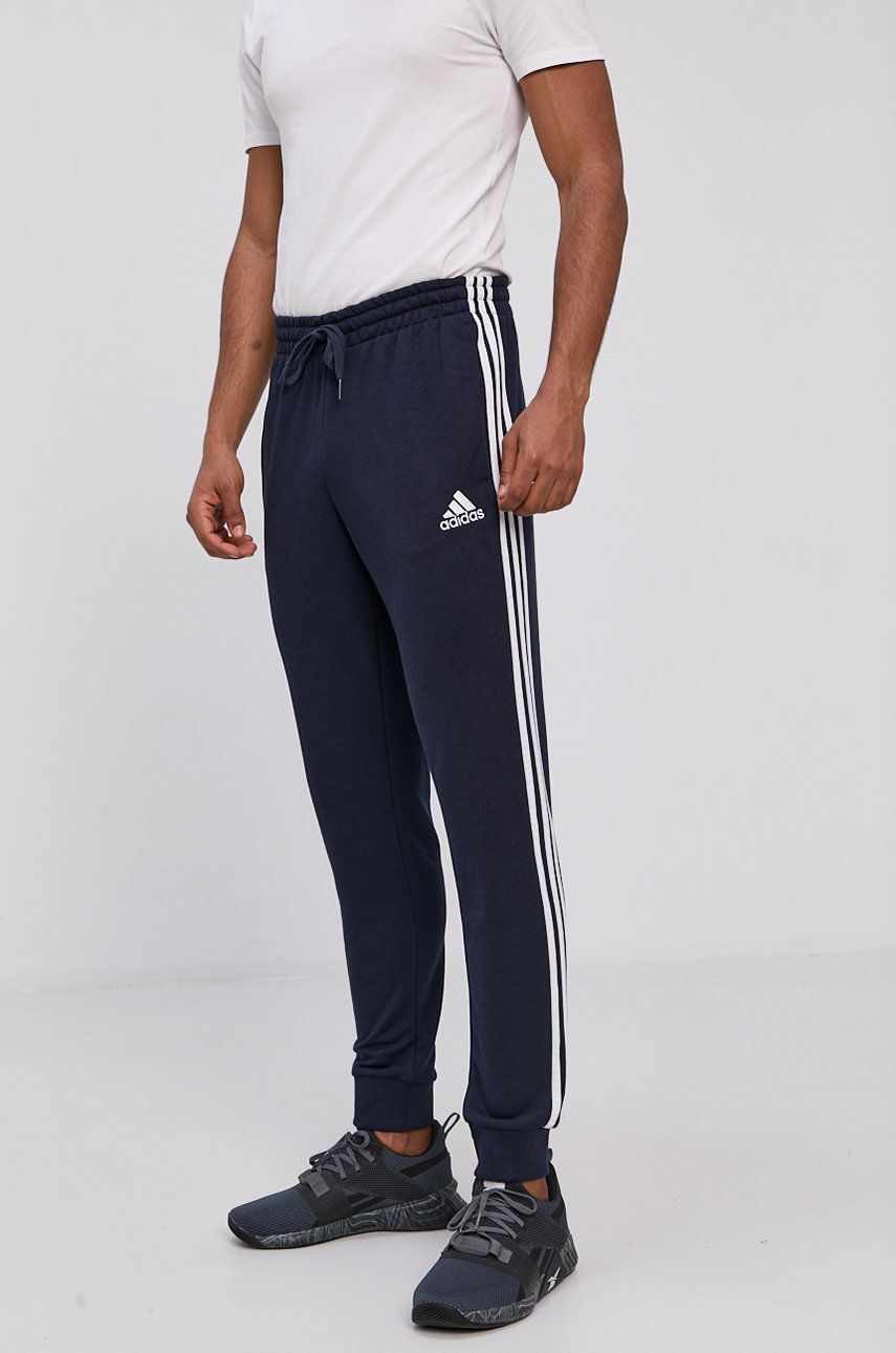 Adidas Pantaloni GK8888 bărbați, culoarea albastru marin, cu imprimeu