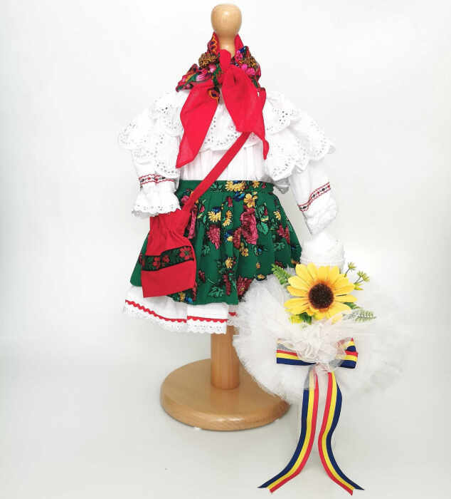 Set Botez Traditional Costum Traditional Fetite Floral 2 - 2 piese costumas si lumanare