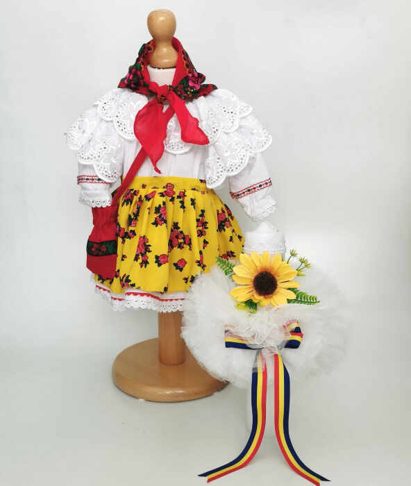 Set Botez Traditional Costum Traditional Fetite Floral 3 - 2 piese costumas si lumanare