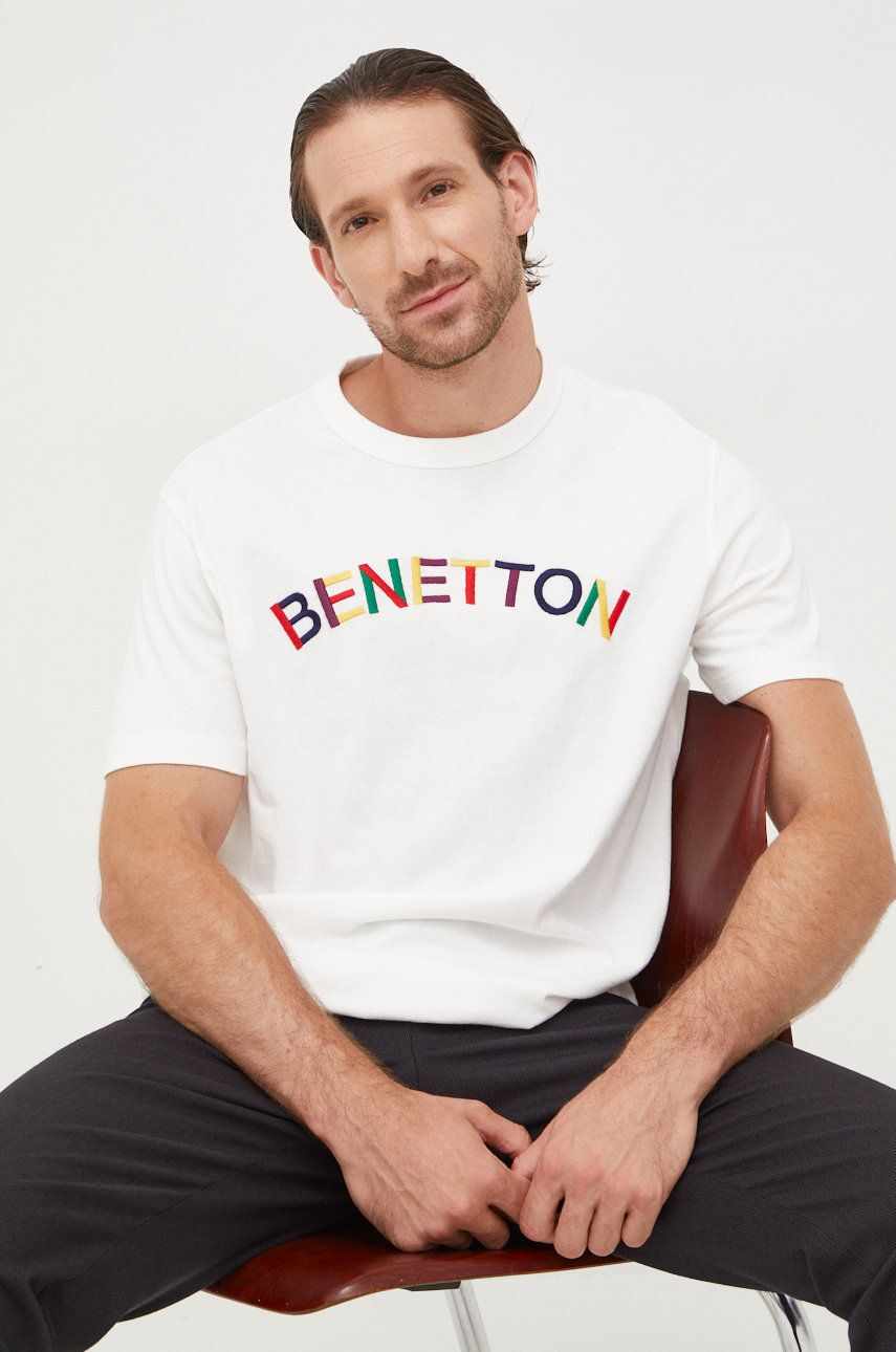 United Colors of Benetton tricou din bumbac culoarea alb, cu imprimeu