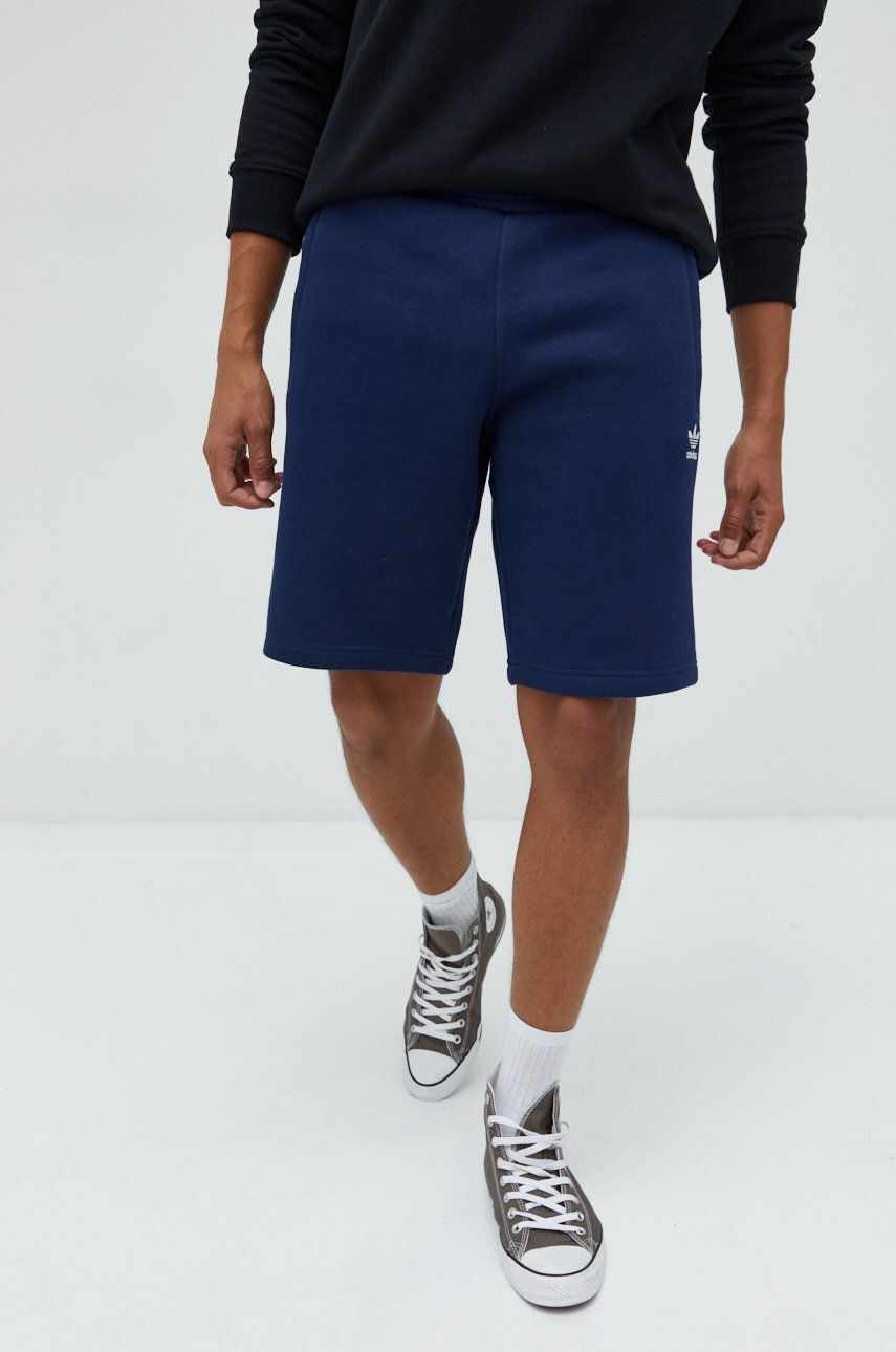 June Negotiate grain adidas Originals pantaloni scurti barbati, culoarea albastru marin - 3065  produse