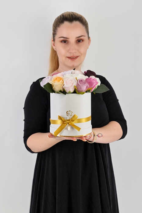 Set cadou Trandafiri de sapun cutie medie Ilona 9