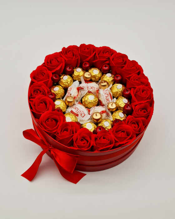 Set cadou Trandafiri sapun Cutie rotunda rosie bomboane!