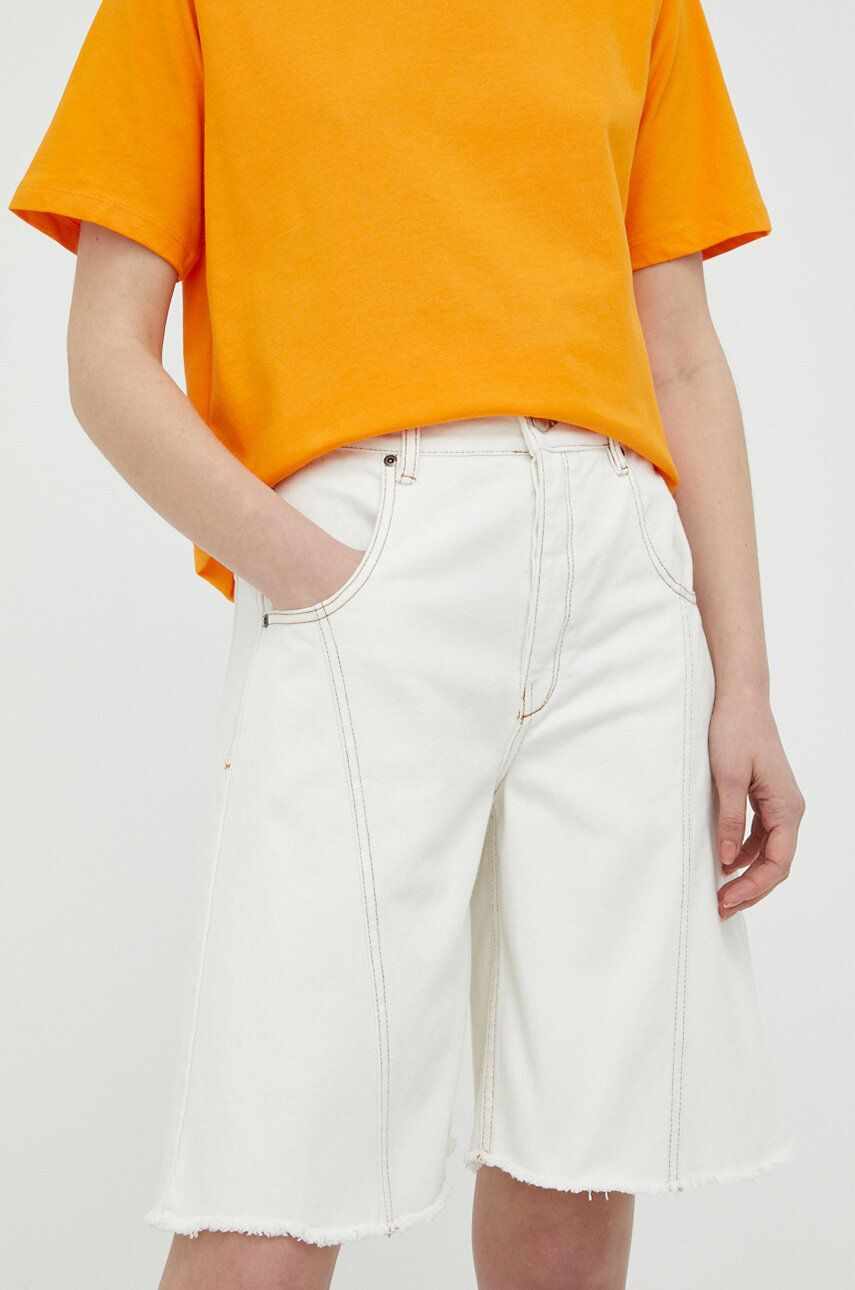 By Malene Birger pantaloni scurti jeans Mavou femei, culoarea alb, neted, high waist